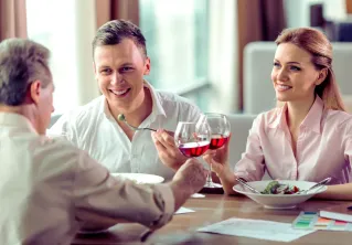 Navigating political debate at a dinner party