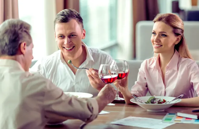 Navigating political debate at a dinner party