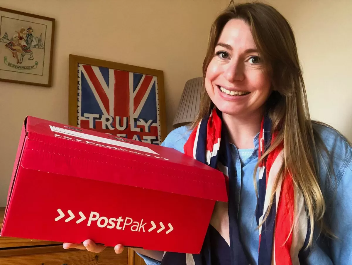 British Giveaway The Darling Academy