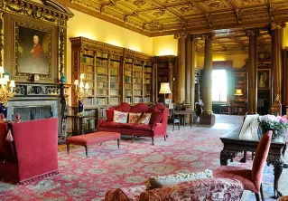 How to create a classic English library for your home