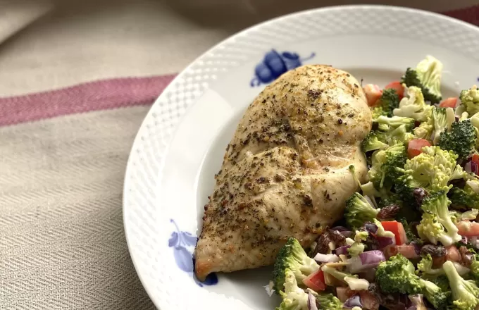 Broccoli Salad: the perfect summer party and family BBQ recipe