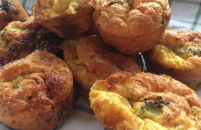 Double Gloucester Cheese, Broccoli & Egg Muffins