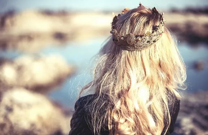 How to embrace your feminine energy with Ladies Like Us